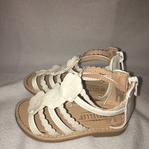 Sandals - Picture 3 of 4